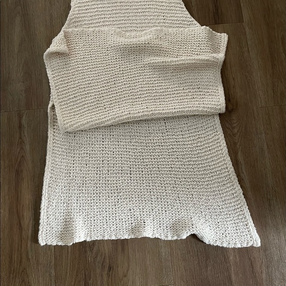 Free People Ivory Comb Turtleneck. - Picture 11 of 16